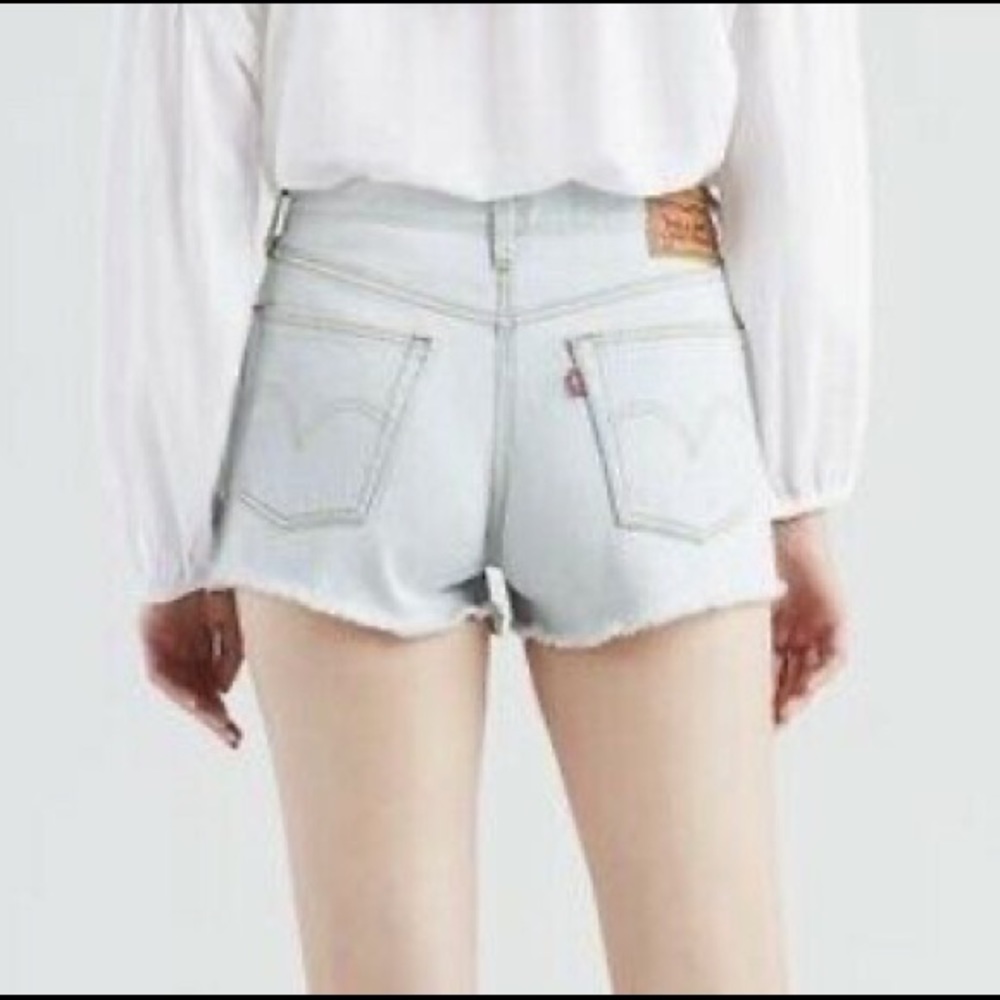 NWT Levi’s 501 Flower Fresh Jean Shorts - Picture 4 of 5